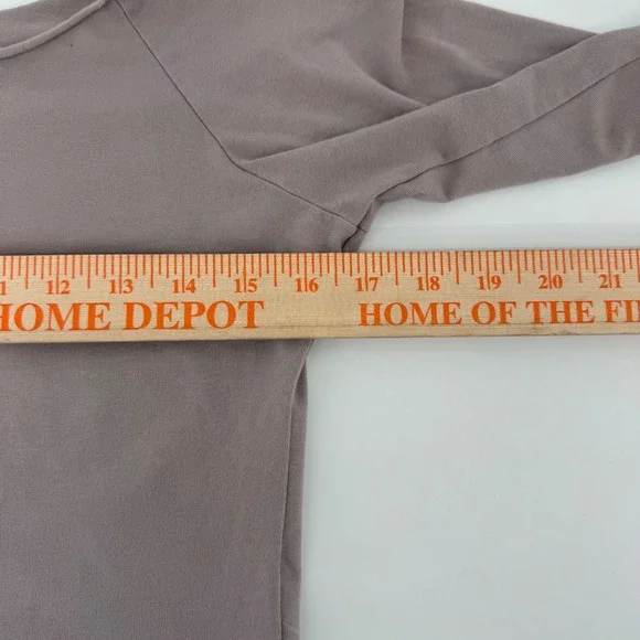 John Galt Womens Long Sleeve Scoop Neck Raw Hem Crop Top Mauve Taupe Size 2 - Picture 5 of 8